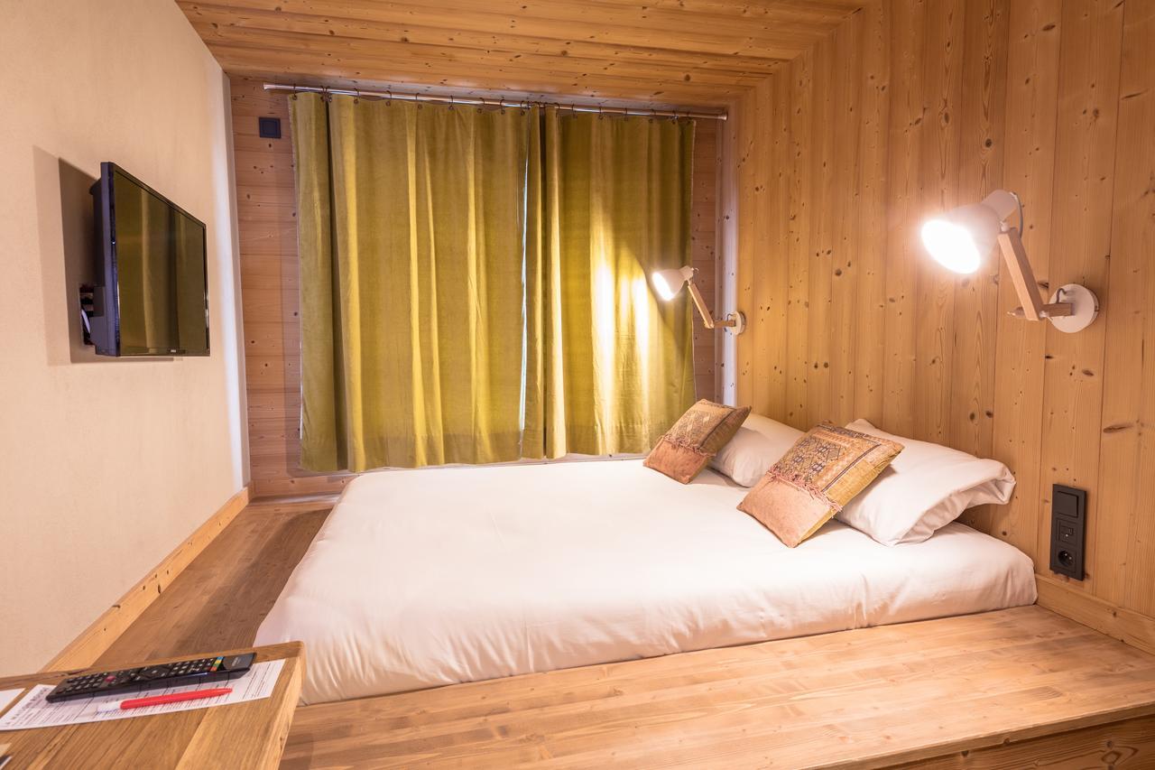 Les Cabanes De La Maison Rouge FRENCH ALPS Luaran gambar